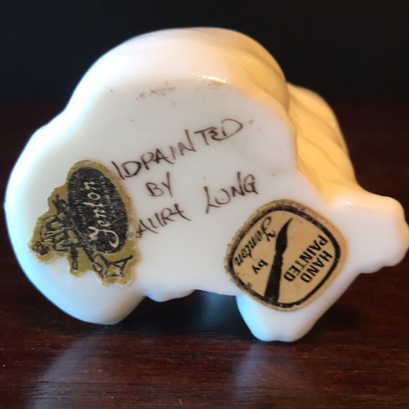 Fenton Signed Hand Painted Milk White Cat - Picture 5 of 5